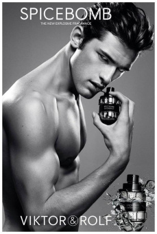 Viktor & Rolf  Spicebomb